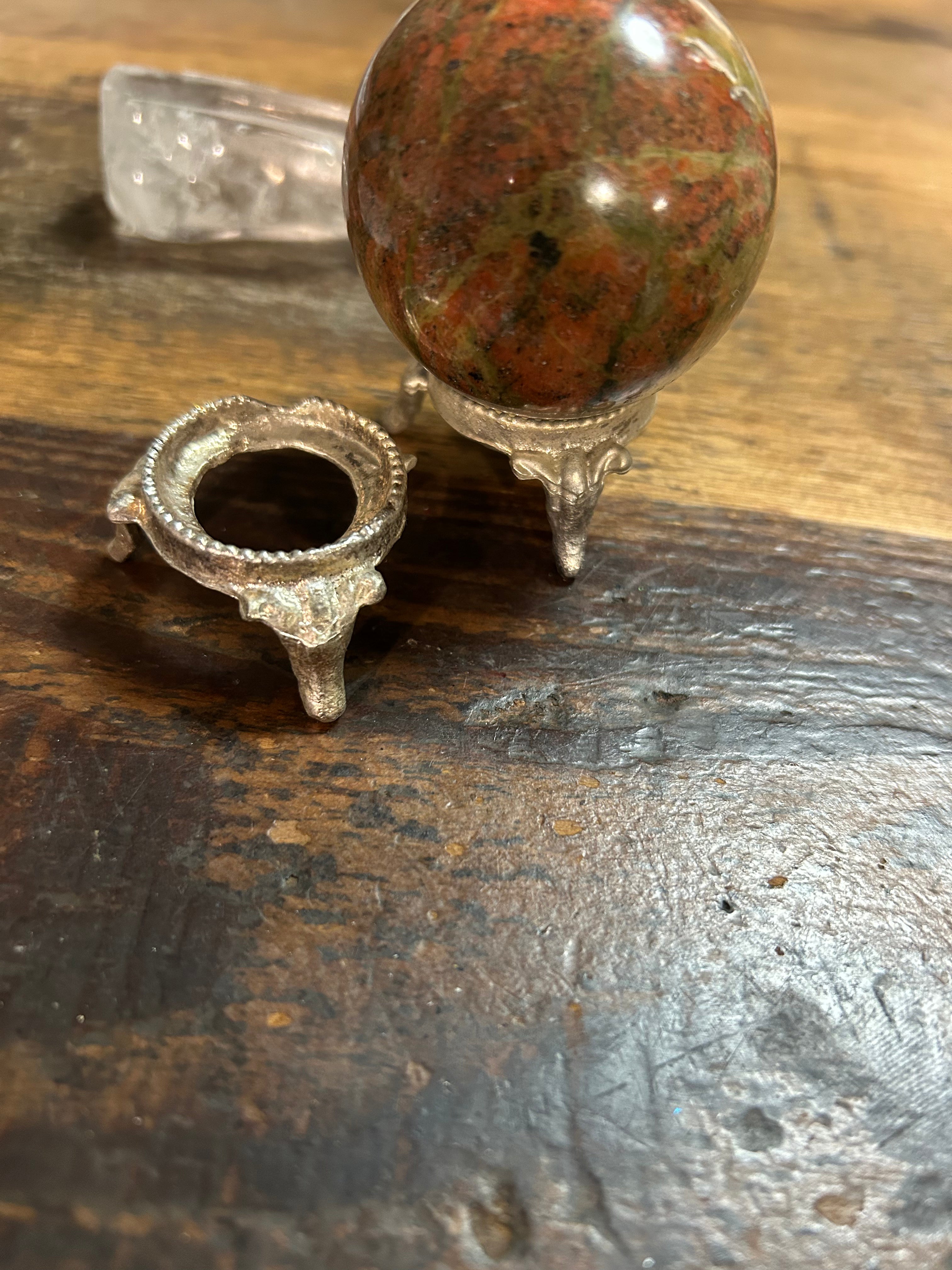 Metal Sphere Stand