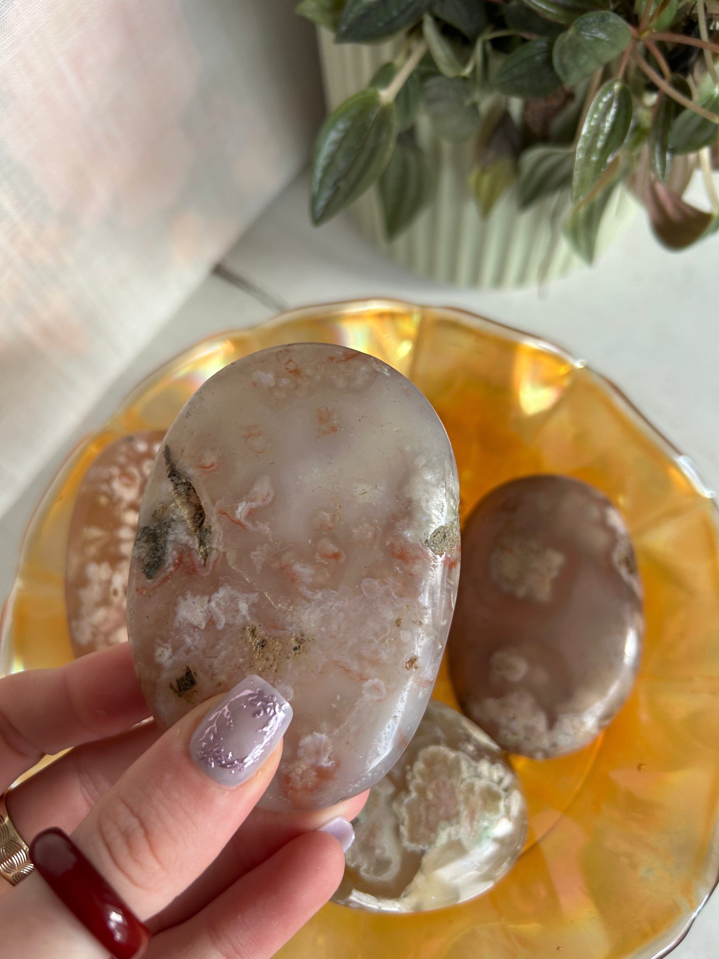 Flower Agate Palmstone