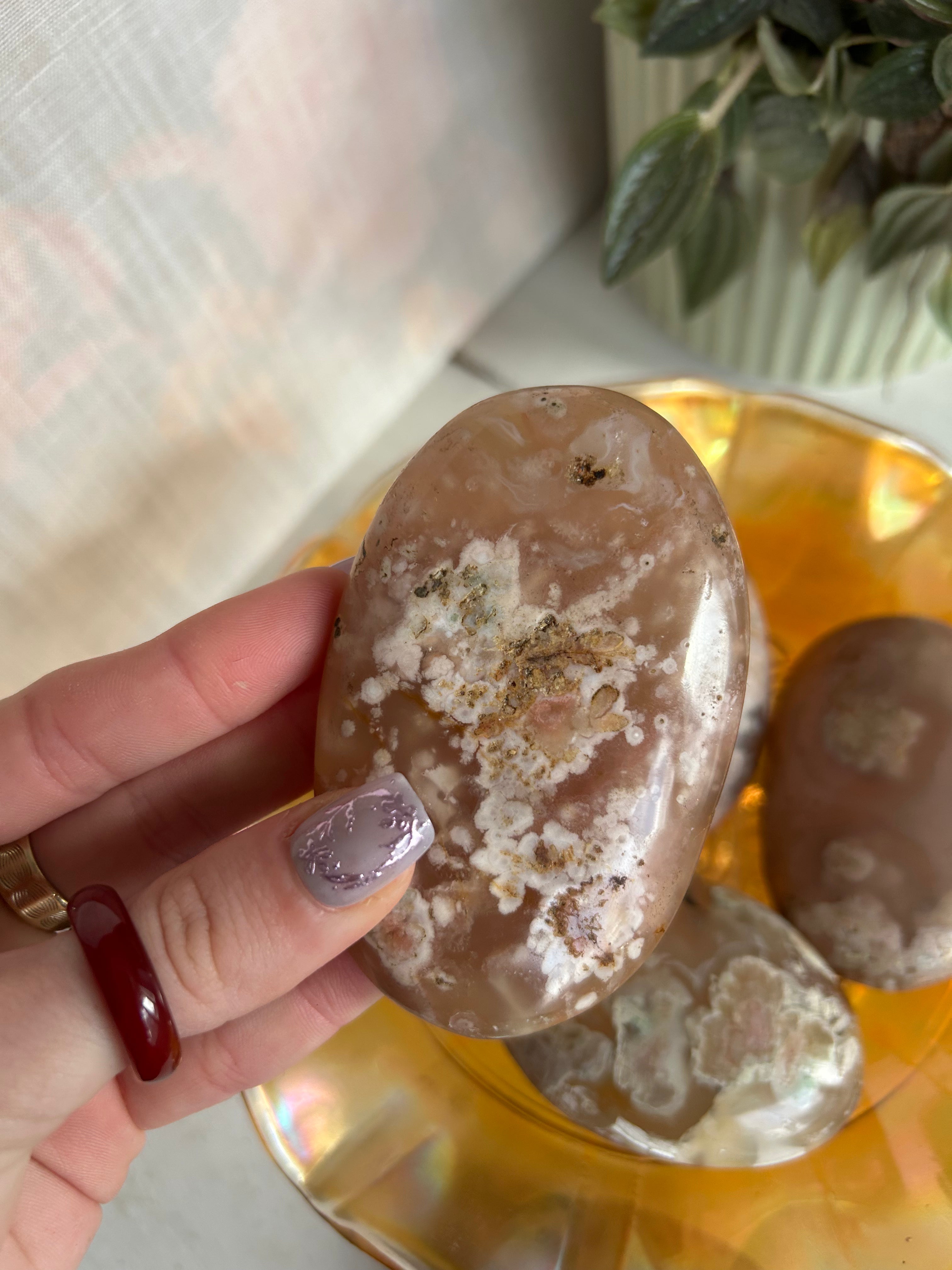 Flower Agate Palmstone